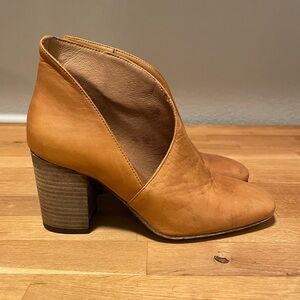 FREE PEOPLE Seeing Stars Leather Ankle Boot size 36